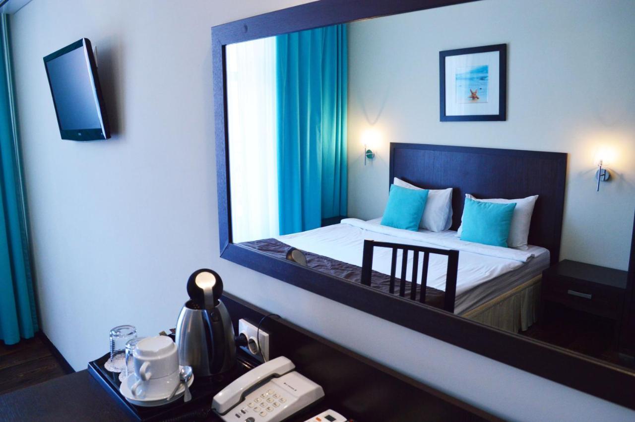 אנאפה Blue Lagoon Hotel מראה חיצוני תמונה